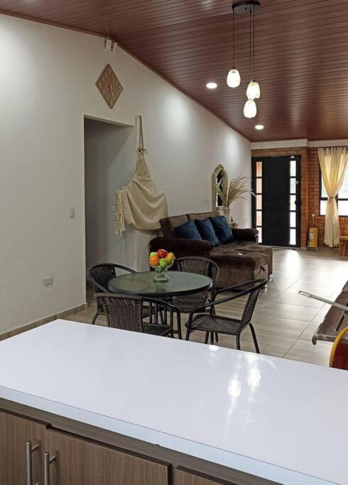 Hermosa Casa Campestre Moderna "Rancho La Marina" Chiquinquira  Екстер'єр фото